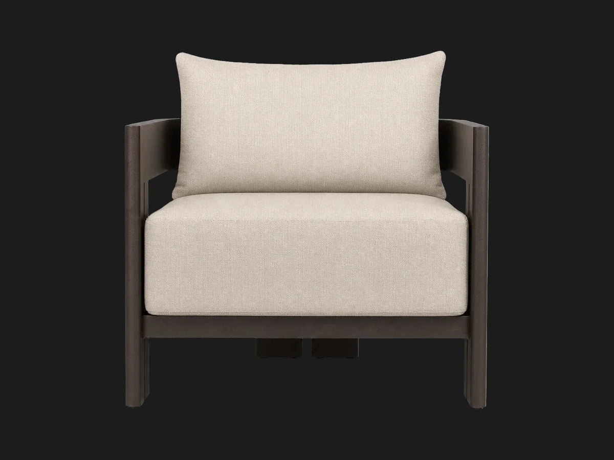Outdoor aluminum lounge chair, front view