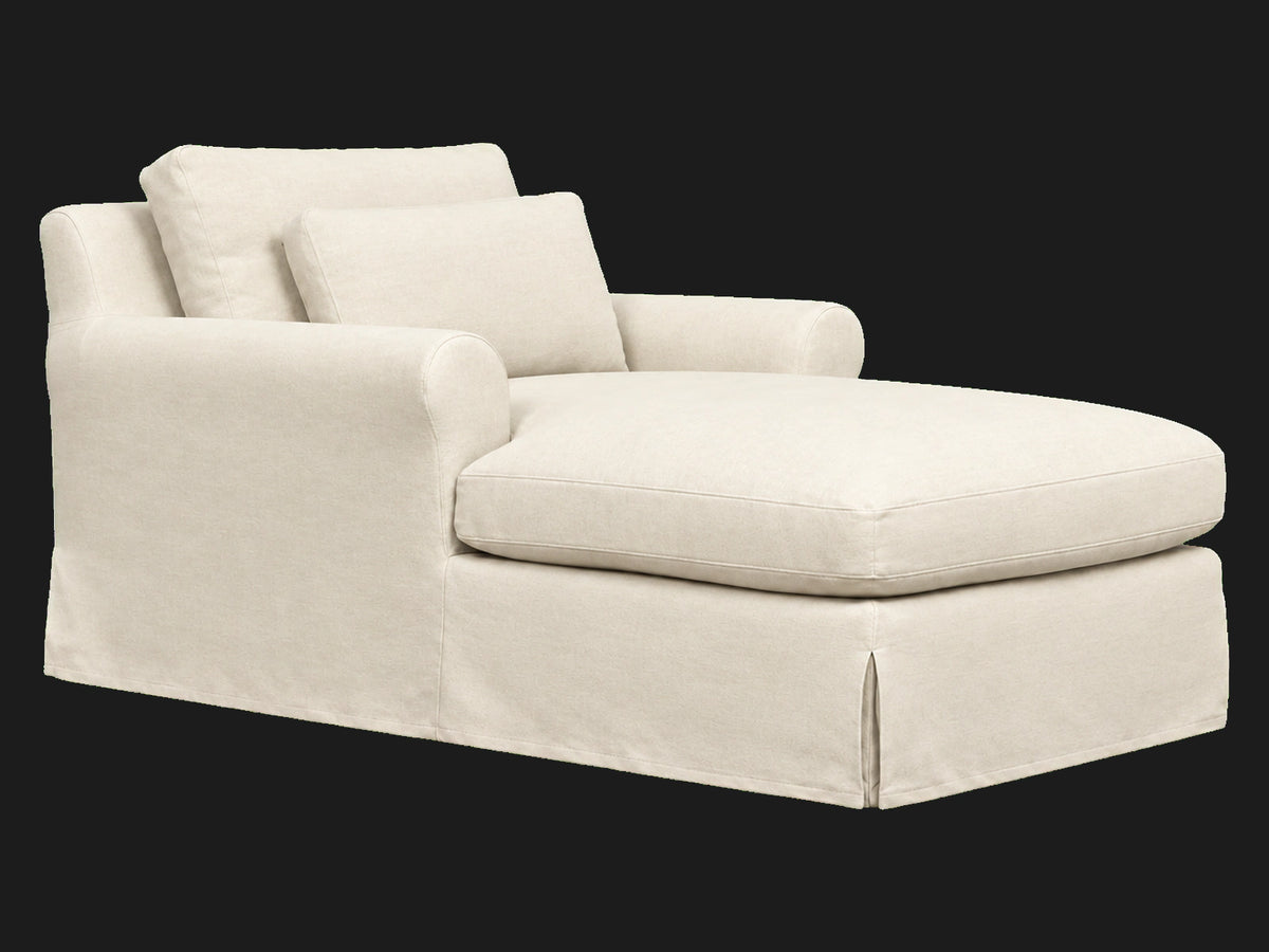 Elias Daybed in Italian Brushed Wool Vanilla – three-quarter view