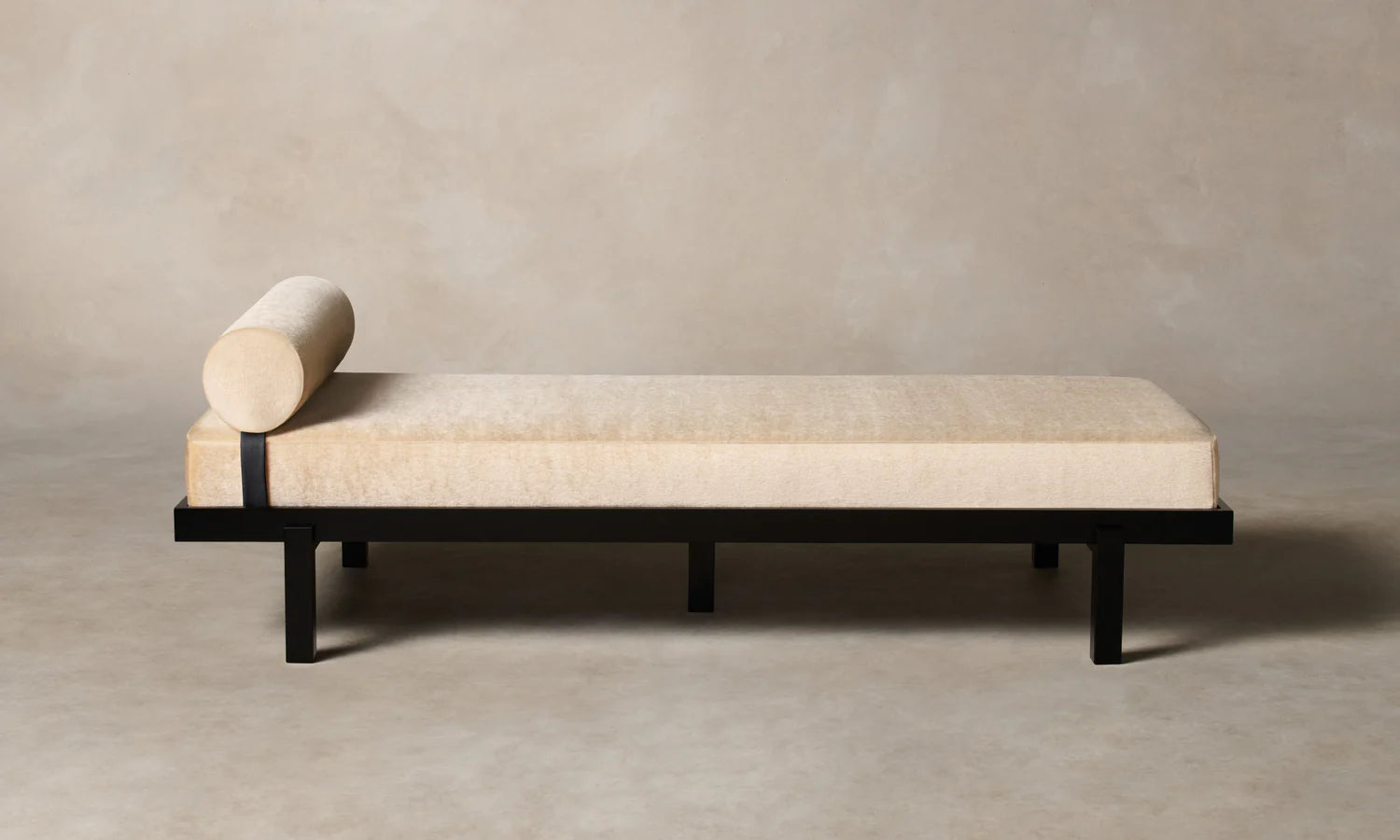 The Bruna Daybed