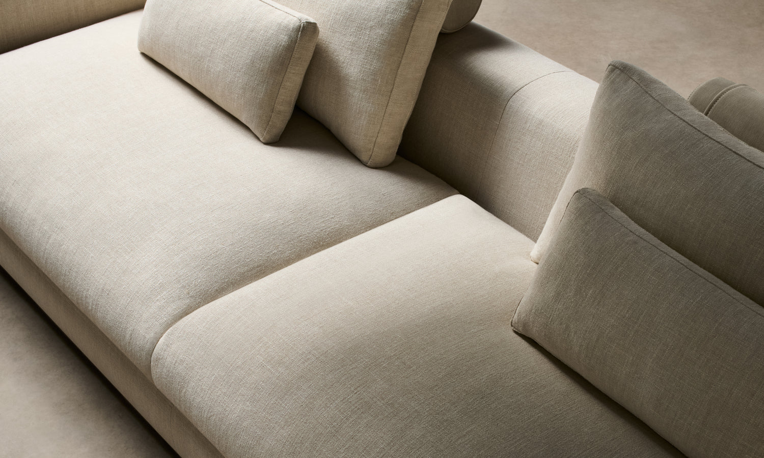 0102 Sofa | Standard | Linen