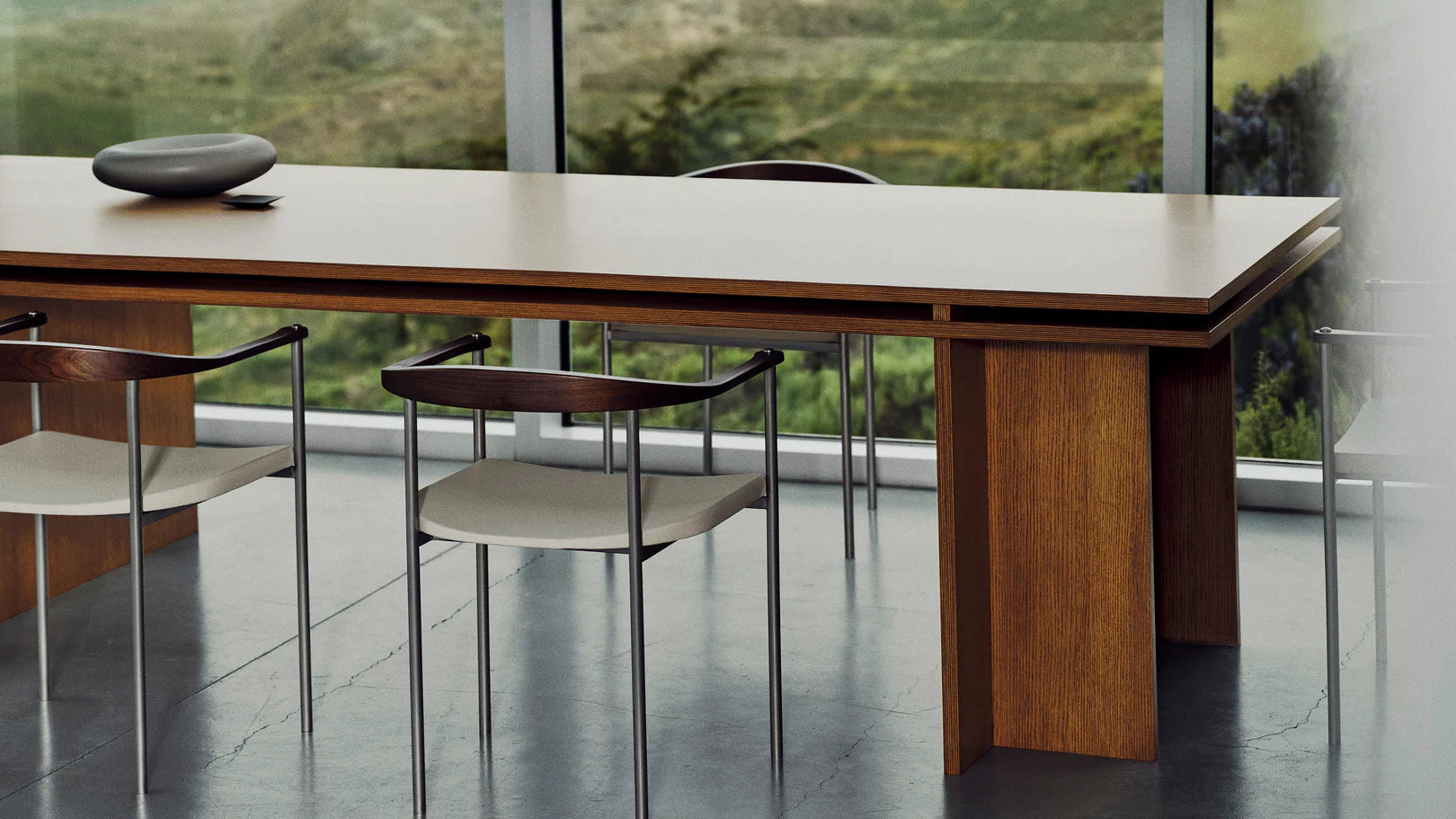 The Arte Dining Table