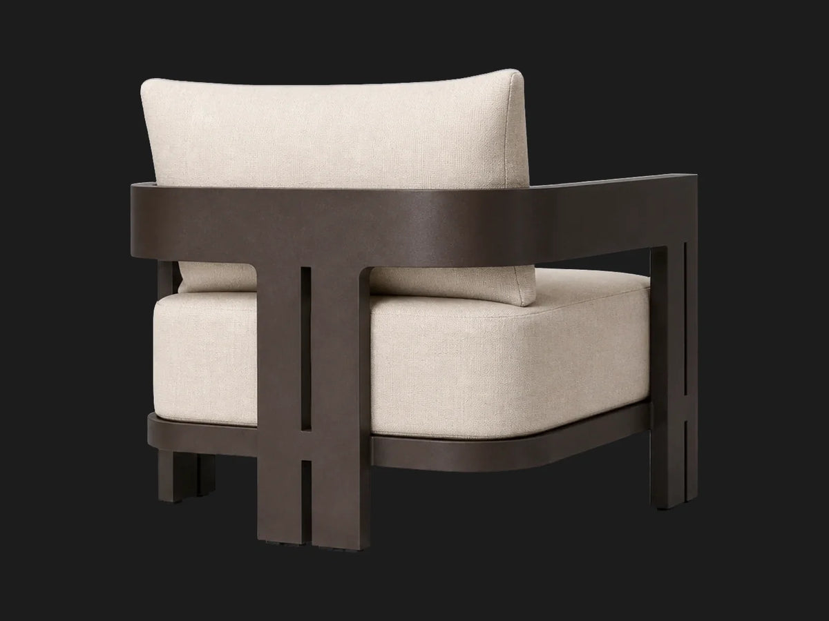 Outdoor aluminum lounge chair, back view