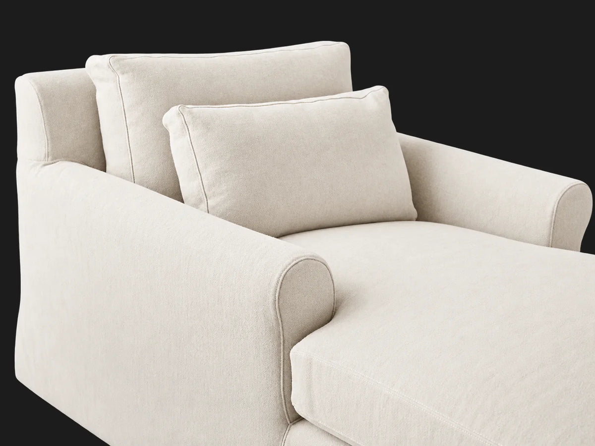 Elias Daybed in Italian Brushed Wool Vanilla – upholstery close-up