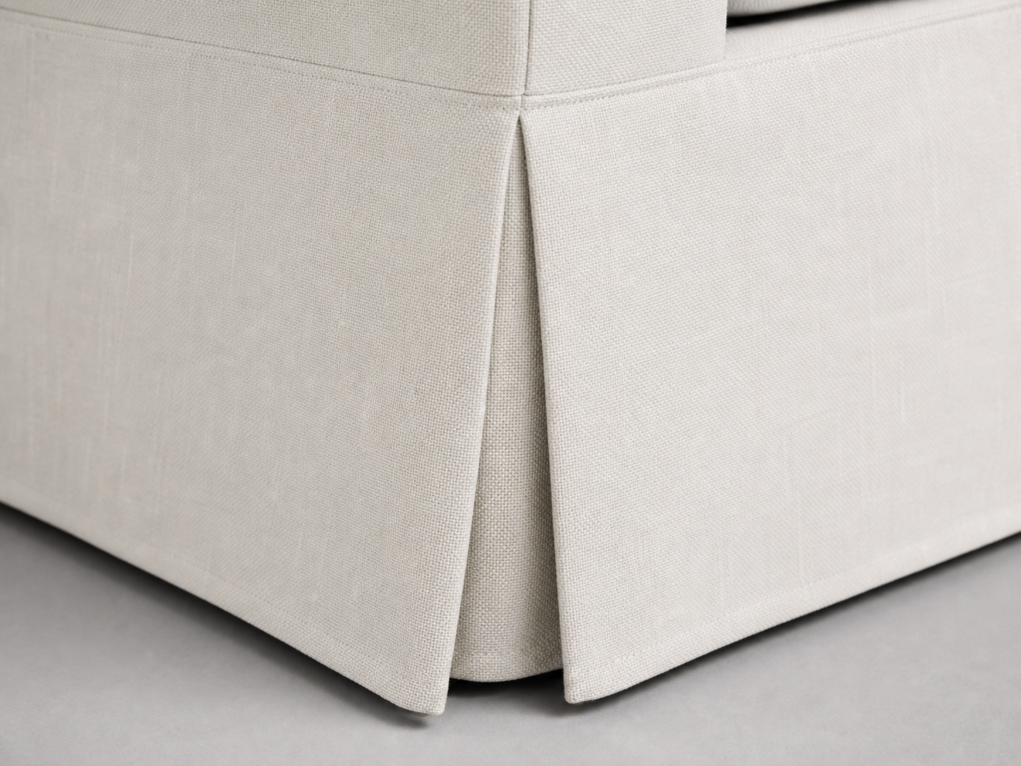 lounge-chairs_YORK-SLOPE-SWIVEL-linen-weave-pure-white